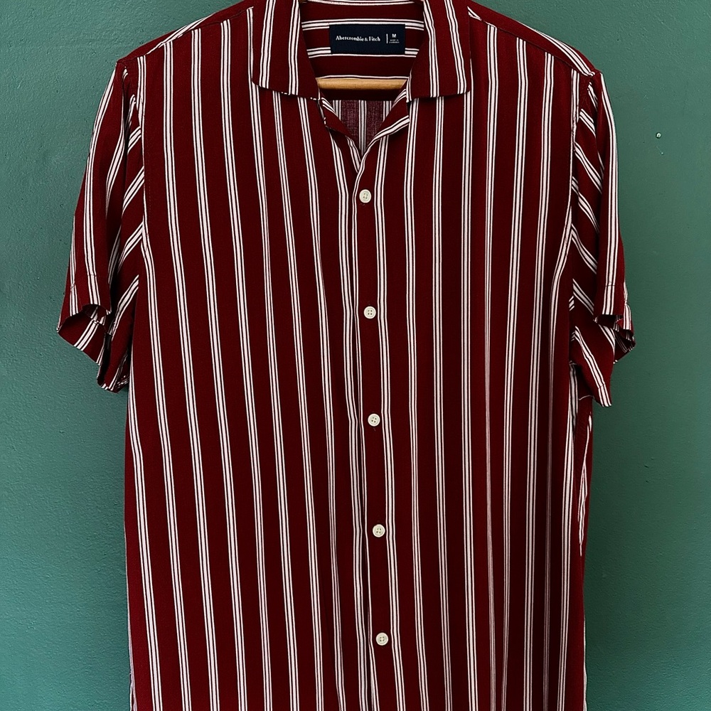 Abercrombie & Fitch Red and White Casual Button Down Shirt